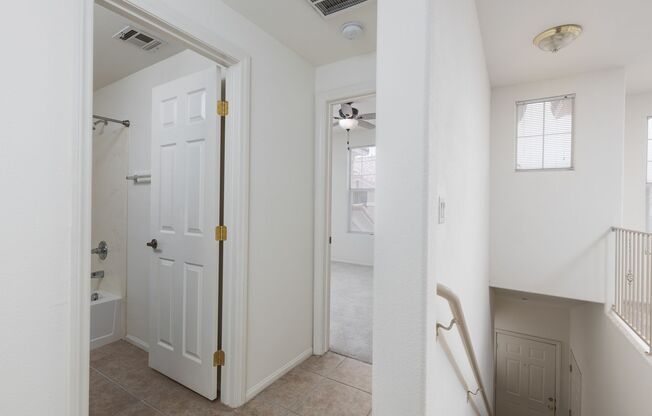 2 beds, 2 baths, $1,550
