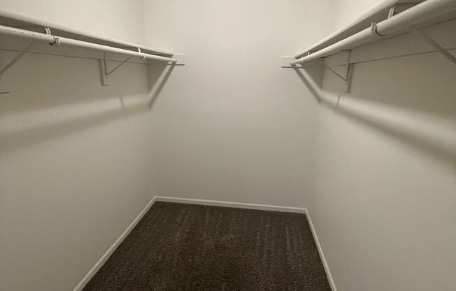 2 beds, 1 bath, 775 sqft, $870, Unit 366H