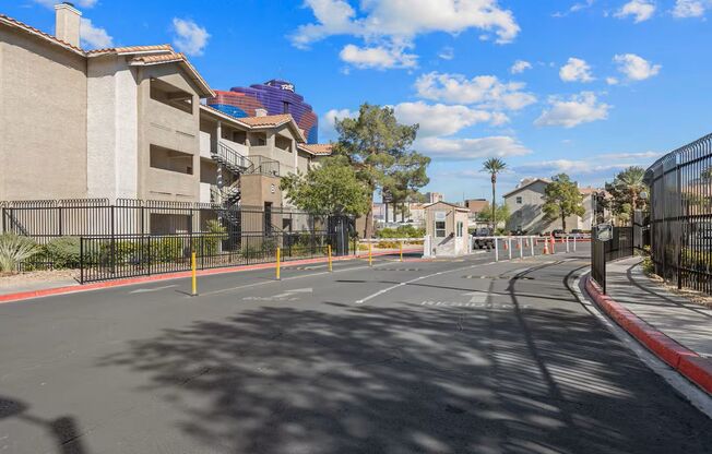 AWESOME 2 BEDROOM CONDO NEAR STRIP W/ VIEWS AND OVERLOOKS POOLS!!!!!!