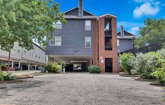 Studio Condo in the Heart of West Campus!