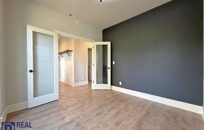MOVE-IN SPECIAL! | King City 3BR/2.5BA Home - Garage & Green Space Views