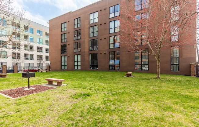 Studio, 1 bath, 610 sqft, $1,345, Unit 110-602