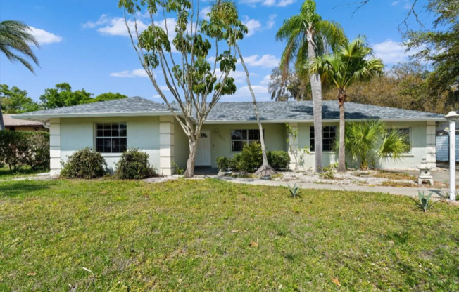 3767 DESOTO RD