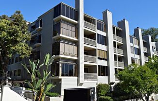 Spacious 2BR 2BA North Park Condo - Split Floor Plan, Central AC, Washer/Dryer in Unit, Tandem Parking