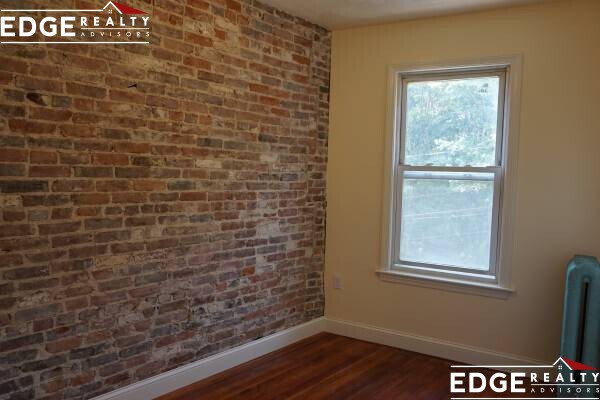 4 ROCKLEDGE ST