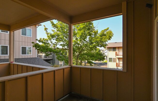 2 beds, 1 bath, $1,700, Unit 203
