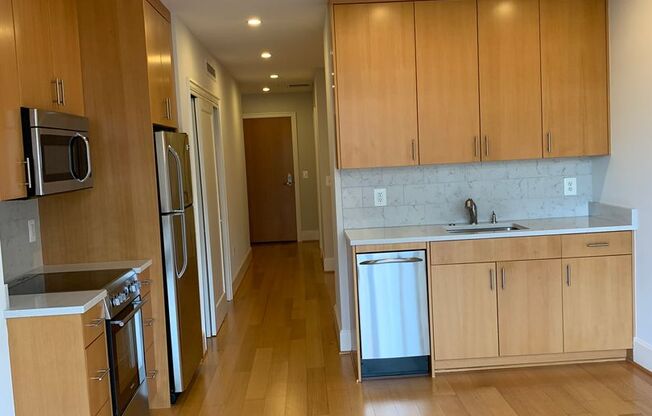 1 bed, 1 bath, $2,750, Unit 719