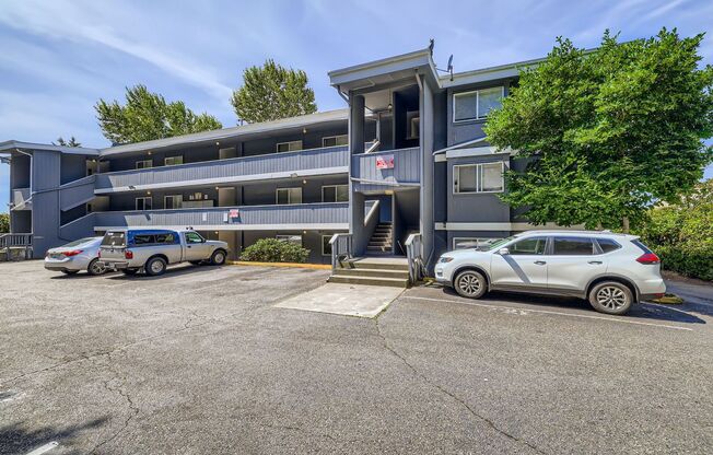 1 bed, 1 bath, 830 sqft, $1,495, Unit Unit 206