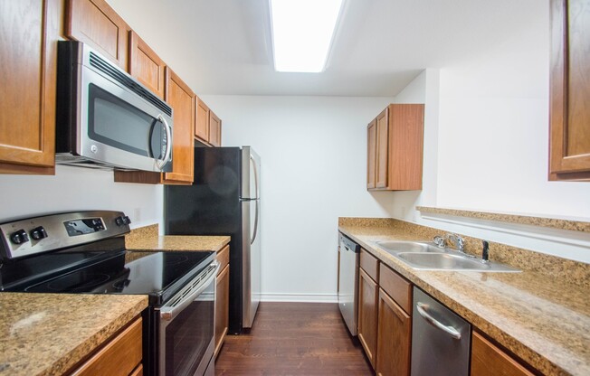 Charming 3-2 condo in private community with gate attendant.