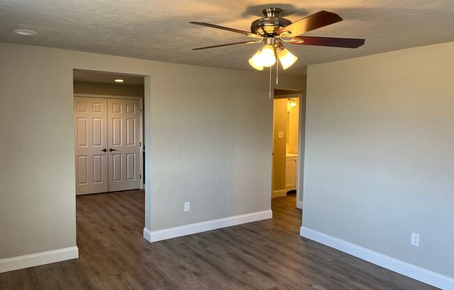 2 beds, 1 bath, $1,250, Unit 3555 Apt #5