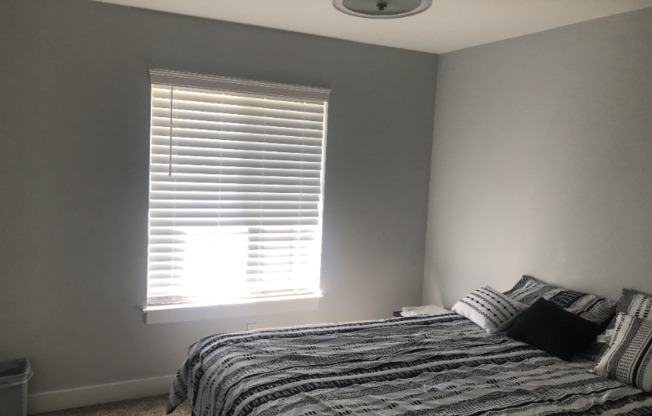 2532 W CHERRY GRV WAY