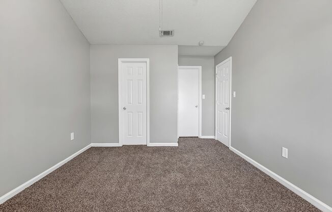 2 beds, 2 baths, 970 sqft, $995, Unit 235