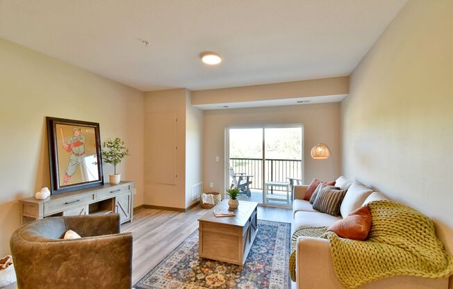 1 bed, 1 bath, 784 sqft, $1,375, Unit 13896 - 116