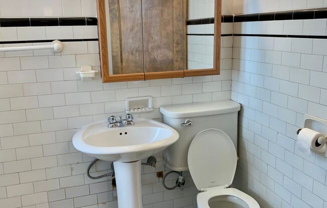 Studio, 1 bath, 300 sqft, $1,365, Unit 530-512