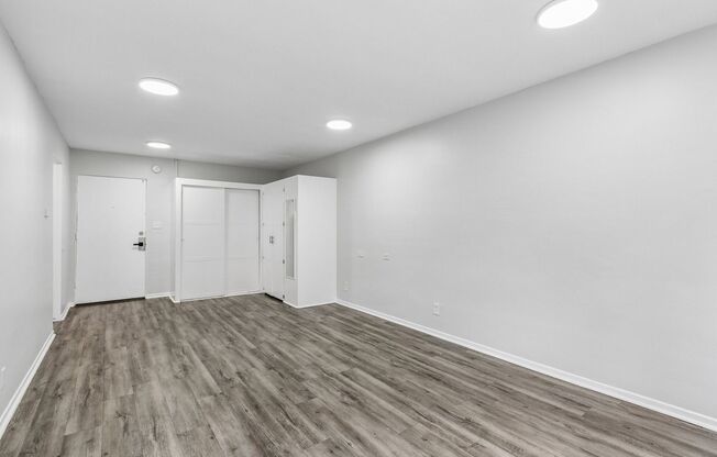 Studio, 1 bath, 615 sqft, $1,898, Unit 119