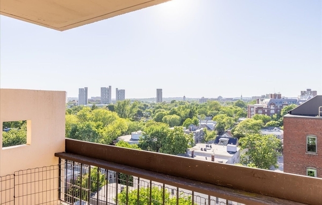1 bed, 1.5 baths, 700 sqft, $3,400, Unit 807