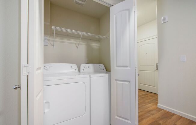 1 bed, 1 bath, 580 sqft, $1,525, Unit 302