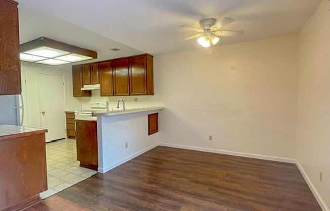 3 beds, 2.5 baths, $3,100