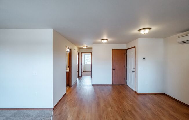 2 beds, 2 baths, $1,395, Unit 4410-203