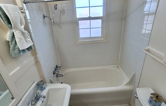 Studio, 1 bath, $1,995, Unit 131