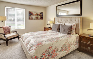 Lakeside bedroom, Dean Weidner Real Estate Apartments in Mountlake Terrace, WA