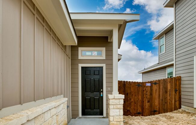 AVAILABLE NOW! GORGEOUS 3 BEDROOM DUPLEX LOCATED IN MIDLOTHIAN ISD!