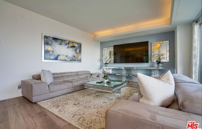 2 beds, 2 baths, 1,377 sqft, $5,750, Unit 802