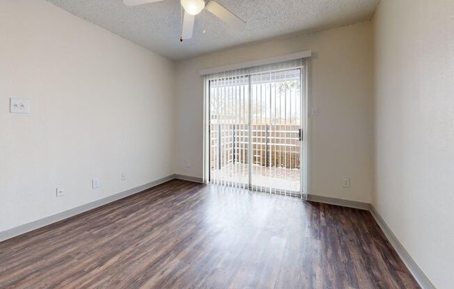 1 bed, 1 bath, 518 sqft, $839, Unit 621