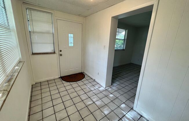 Cute home in Euclid Manor for rent