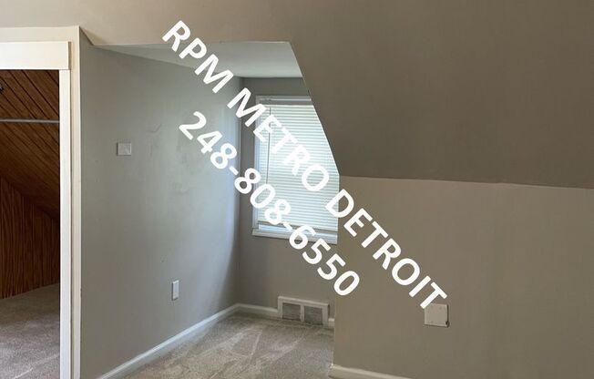 4 beds, 1 bath, $1,450, Unit (RRR)