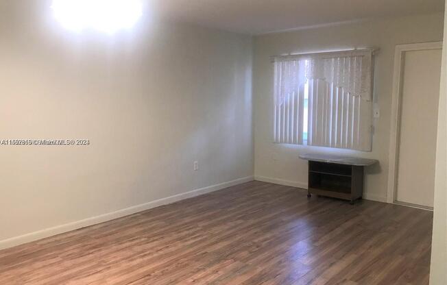 1747 Rodman St Apt 210