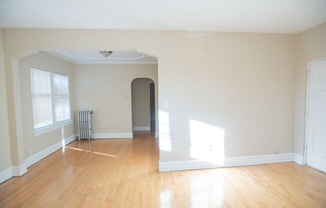 1720 E Newton Apartments