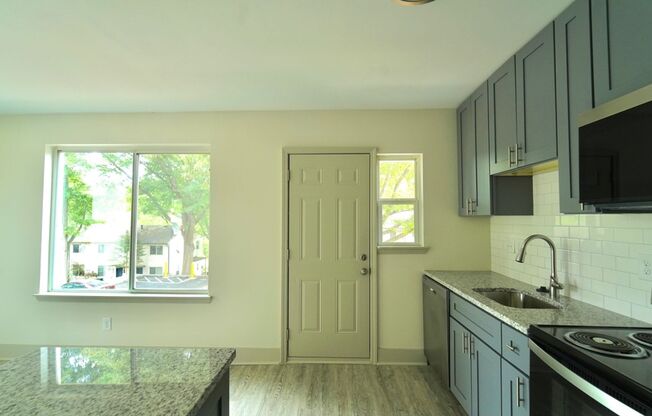 2 beds, 1 bath, 1,040 sqft, $1,850, Unit 539WD01