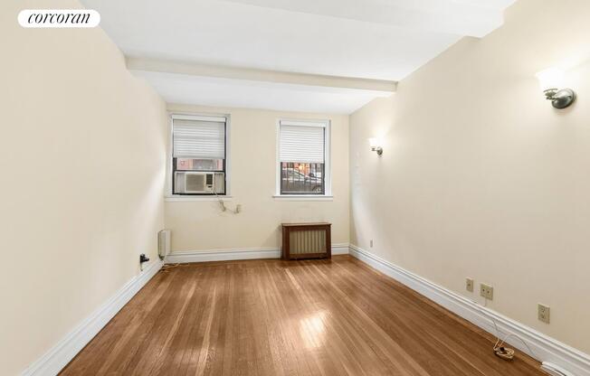 1225 PARK AVE