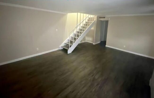 2 beds, 1.5 baths, 949 sqft, $1,450, Unit 277