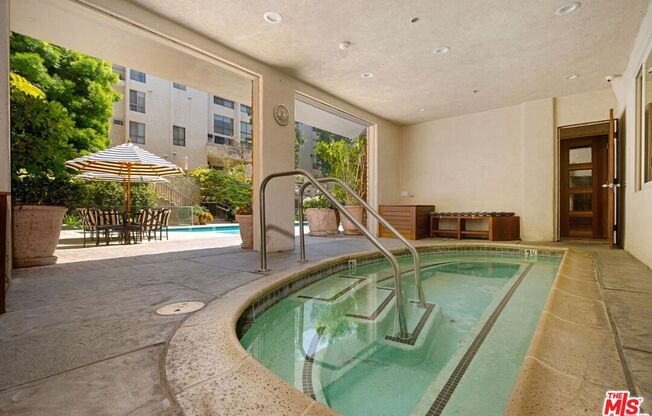 1 bed, 1 bath, 693 sqft, $3,000, Unit 228