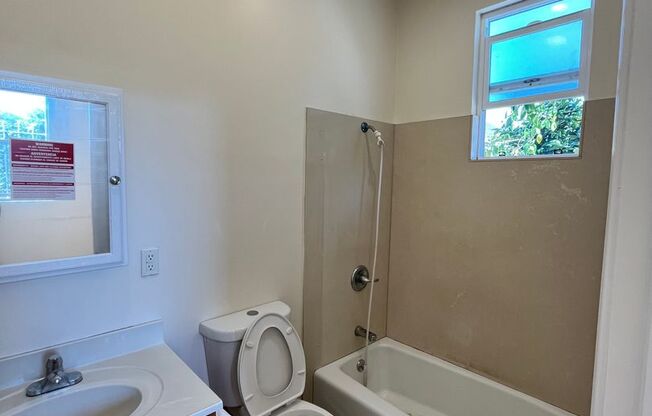 3 beds, 2.5 baths, 1,032 sqft, $2,650, Unit 1027