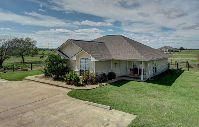 3 Bedroom 2 Bath in South College Station, Available in August!