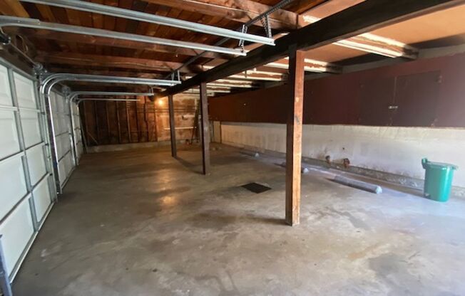 2 beds, 1 bath, 800 sqft, $2,350, Unit Unit 2