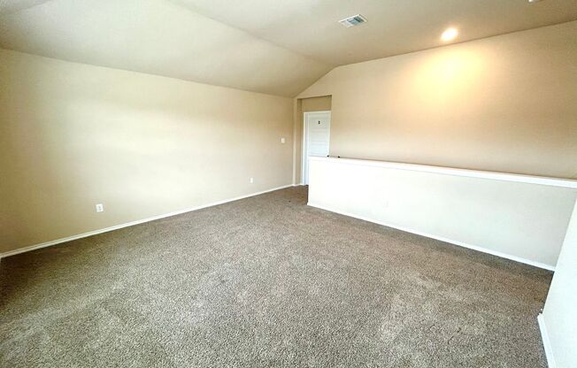 1 bed, 1 bath, 150 sqft, $550, Unit Unit 5