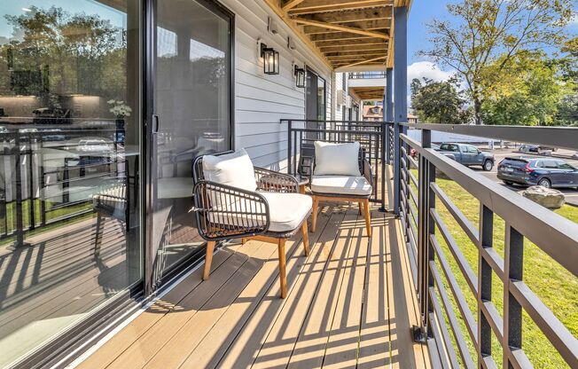 1 bed, 1.5 baths, $1,800, Unit 4-12A