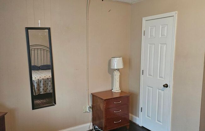 PRIVATE ROOMS