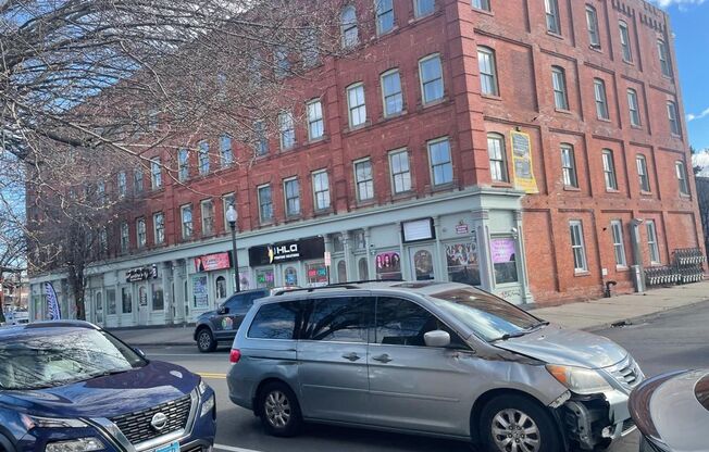 588-612 East Main Street