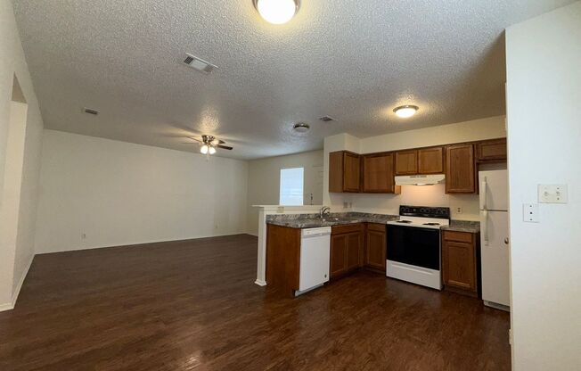 Bezdeka Properties2 (5501 Rose Hill Cir)