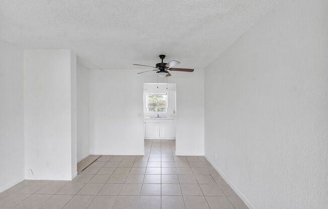 2 beds, 1 bath, 950 sqft, $1,690