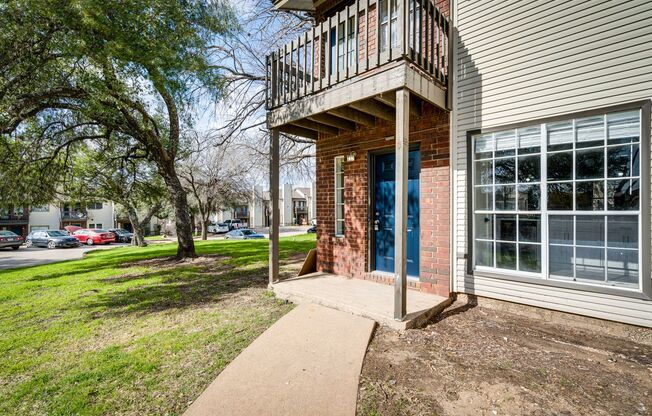 RIVER CROSSING ATX - 2BD/2.5BA - TOWNHOUSE - NEAR DOWNTOWN - NEW INTERIOR - $1495