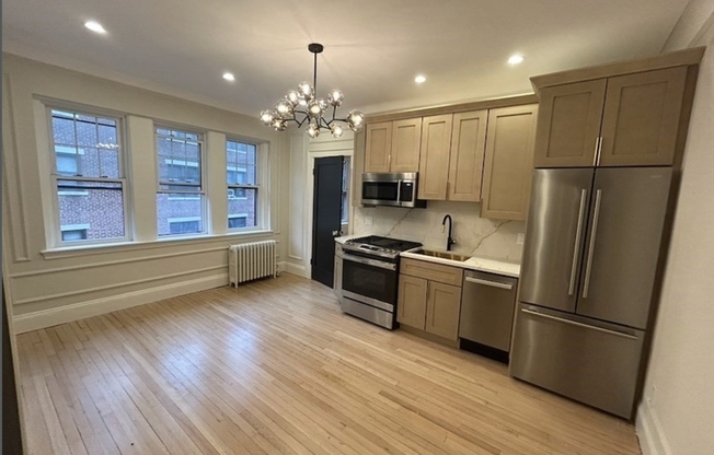 4 CHISWICK RD