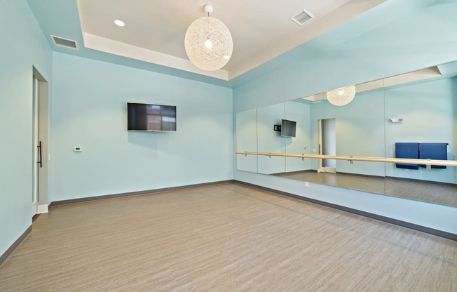 Austin Park Apartments Miamisburg Ohio Pet Friendly Amenity Yoga Room Fitness Center Free Weights