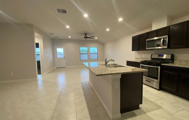 NEWER 4 BDRM HOME IN FLOUR BLUFF ISD!