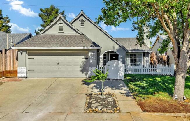 1520 CITRUS DR